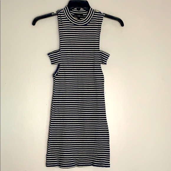 Derek Heart Stripe Rib Sleeveless Mock-neck mini medium - Picture 1 of 9